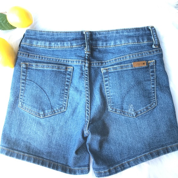 🍋Joe’s Jeans Ripped denim shorts - Picture 5 of 6